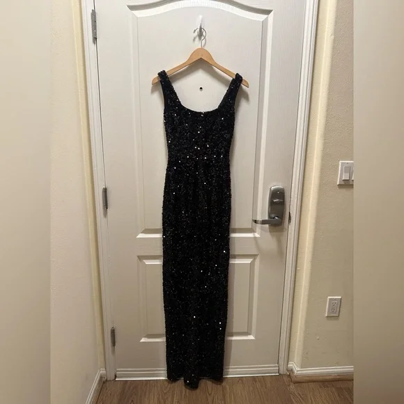 Helsi Marilyn Sequin Gown In Black Maxi dress with slit Size XS Preloved - Picture 5 of 8